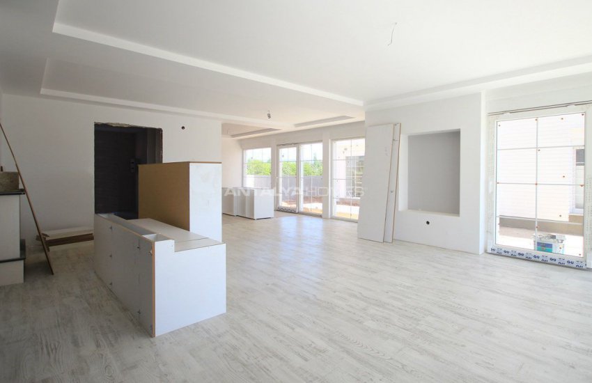 New Triplex Villas in Antalya Konyaalti 4