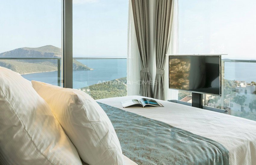 4+1 Sheltered Kalkan Villa Overlooking Bay and Islands 27