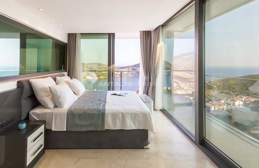 4+1 Sheltered Kalkan Villa Overlooking Bay and Islands 28