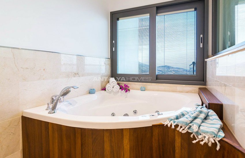 4+1 Sheltered Kalkan Villa Overlooking Bay and Islands 30