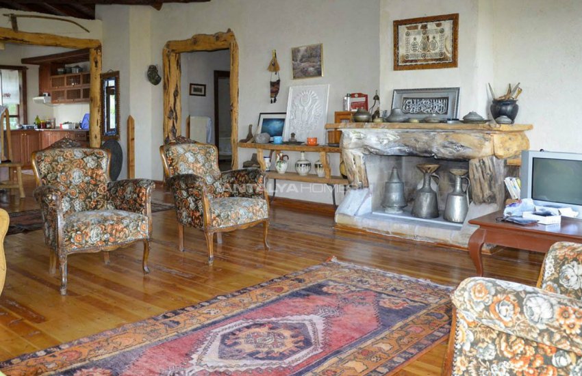 Aksu Karaöz’de Mobilyalı 3+1 Müstakil Çiftlik Evi 19