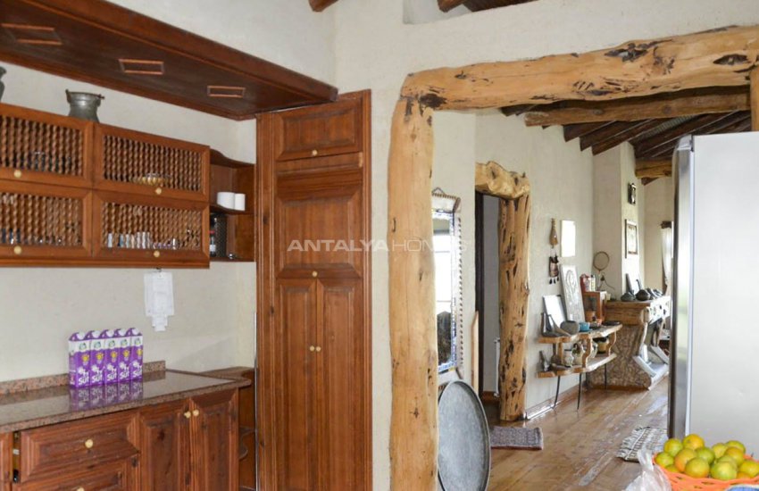 Aksu Karaöz’de Mobilyalı 3+1 Müstakil Çiftlik Evi 20