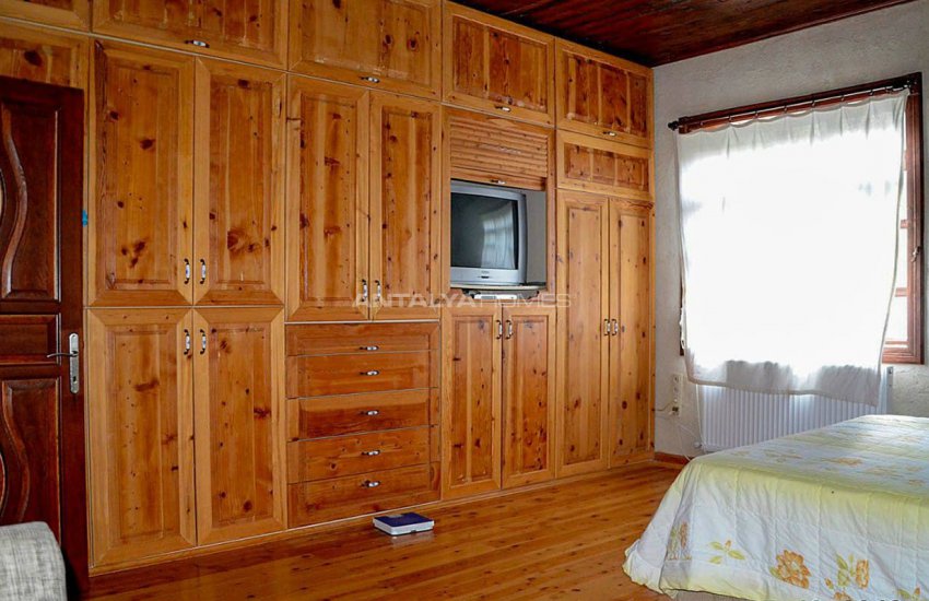 Aksu Karaöz’de Mobilyalı 3+1 Müstakil Çiftlik Evi 23