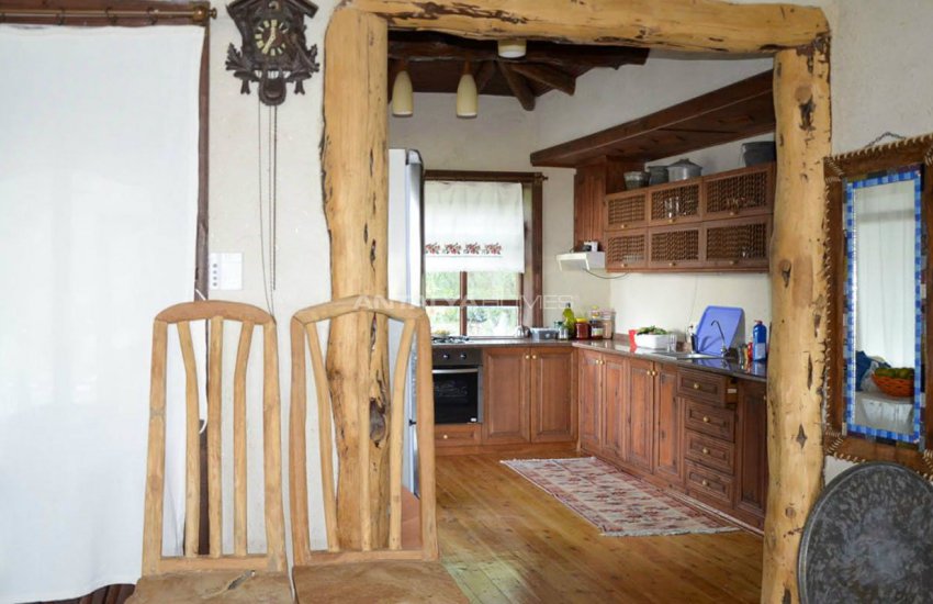 Aksu Karaöz’de Mobilyalı 3+1 Müstakil Çiftlik Evi 24