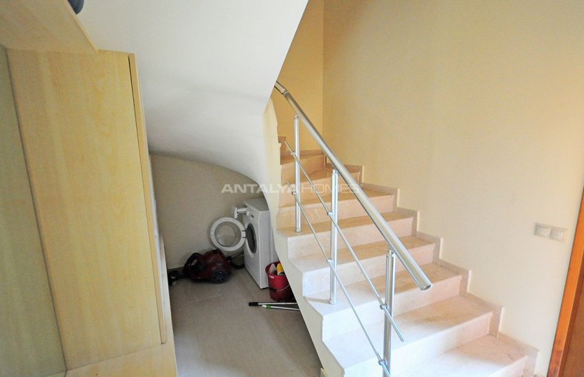 Çamyuva’da Ortak Havuzlu ve Bahçeli Müstakil Villa 29