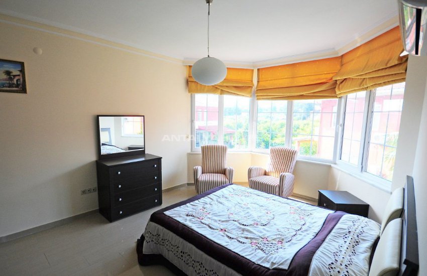 Çamyuva’da Ortak Havuzlu ve Bahçeli Müstakil Villa 18