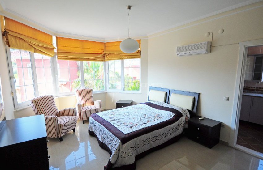 Çamyuva’da Ortak Havuzlu ve Bahçeli Müstakil Villa 19