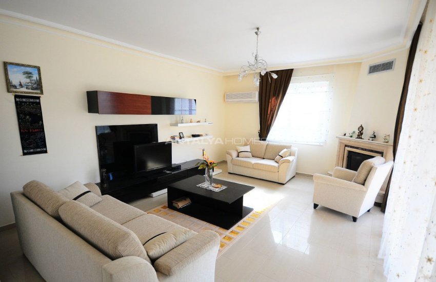 Çamyuva’da Ortak Havuzlu ve Bahçeli Müstakil Villa 13