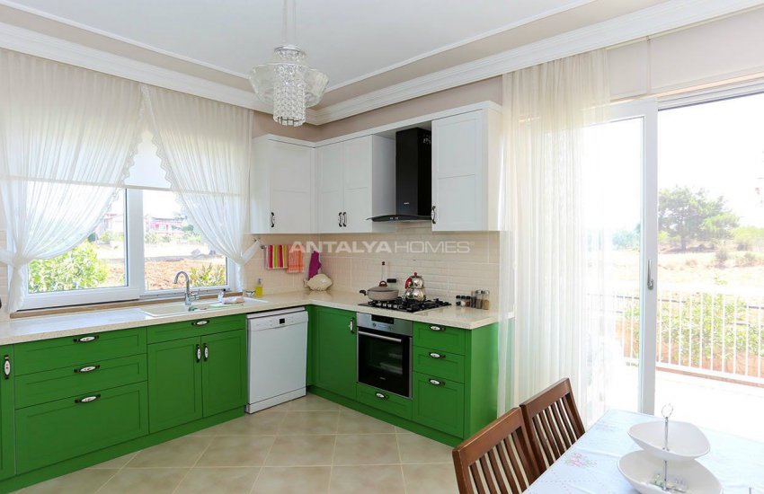 Key Ready 4 Bedroom Detached Villa in Döşemealtı 12