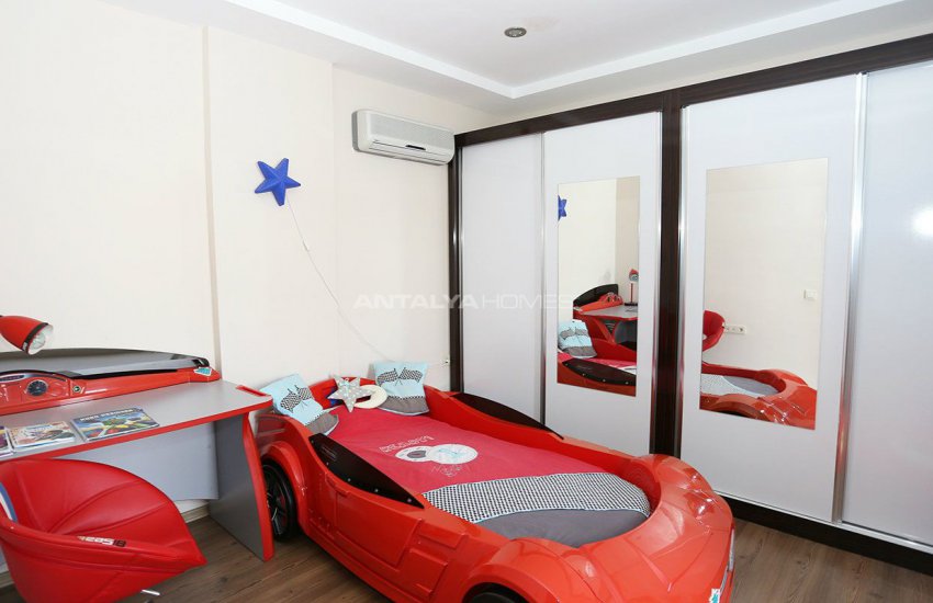 Konyaaltı Hurma Mahallesinde Site İçinde Lüks Daireler 28