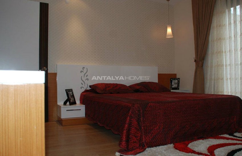 Meydankavağı'nda Yüzme Havuzlu Site İçinde Daireler 19