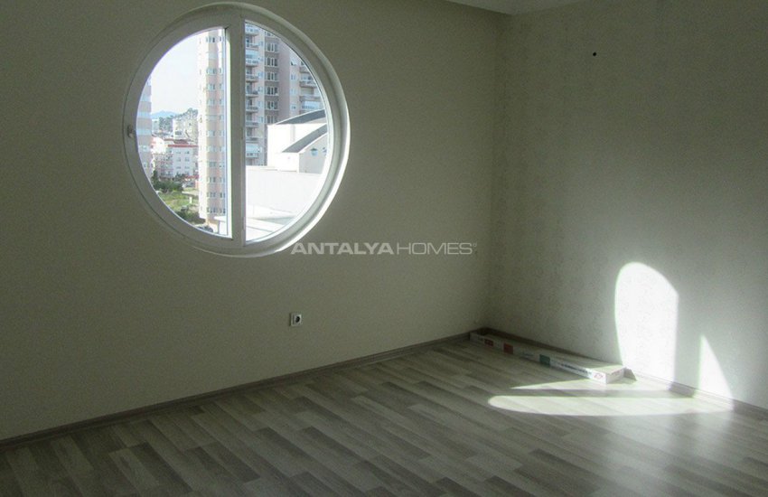 Wide Antalya Property in the Complex with Pool and Sauna 5