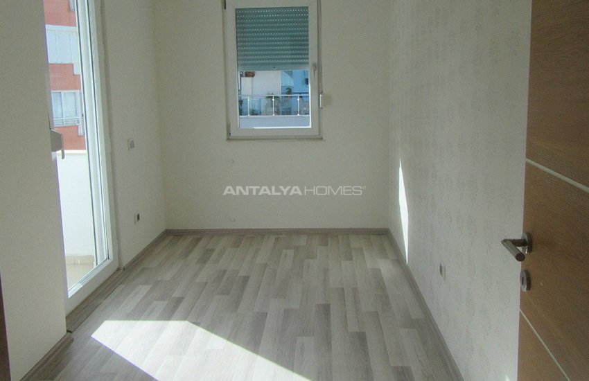 Wide Antalya Property in the Complex with Pool and Sauna 8