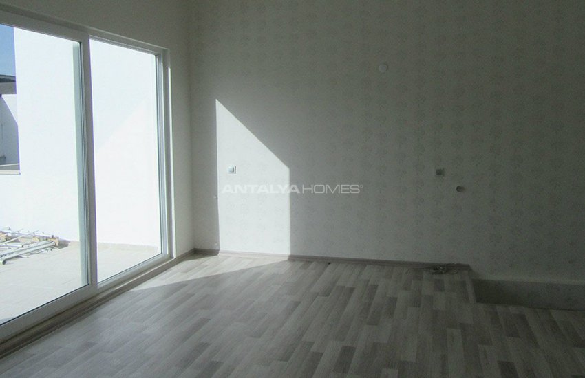 Wide Antalya Property in the Complex with Pool and Sauna 10