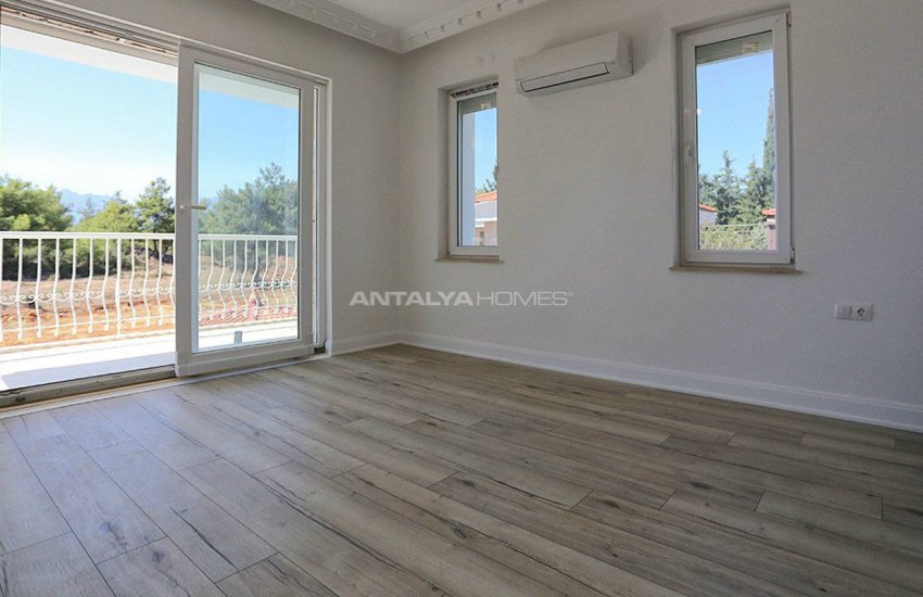 منزل حجري محاط بغابات الصنوبر الأحمر في أنطاليا دوشمالتي 40