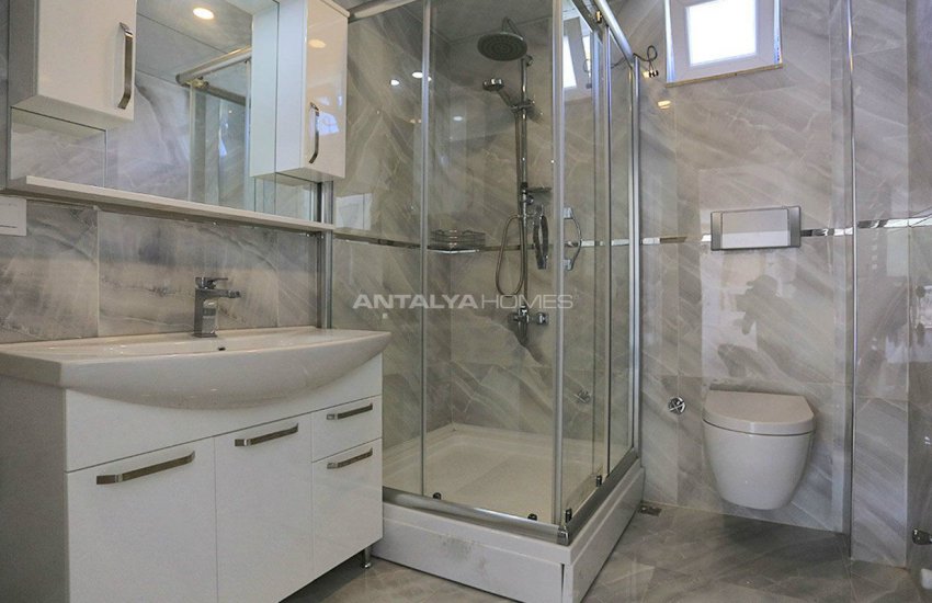 منزل حجري محاط بغابات الصنوبر الأحمر في أنطاليا دوشمالتي 23