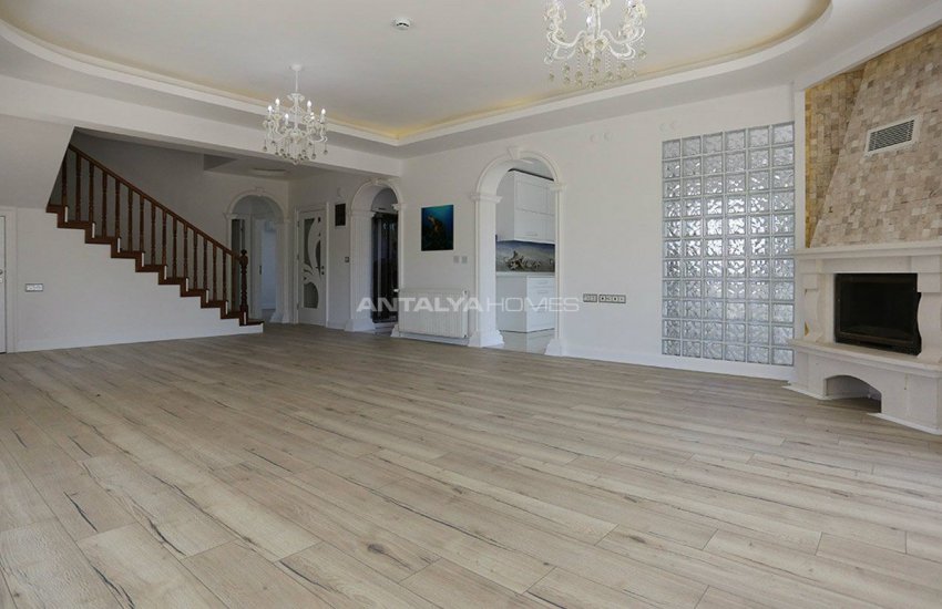 منزل حجري محاط بغابات الصنوبر الأحمر في أنطاليا دوشمالتي 28