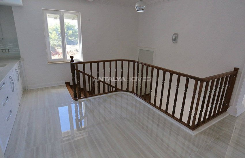 منزل حجري محاط بغابات الصنوبر الأحمر في أنطاليا دوشمالتي 24