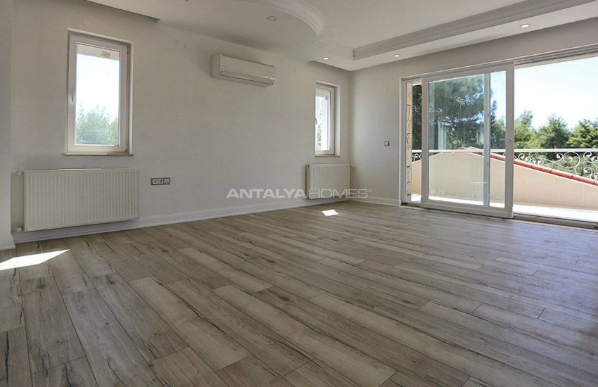 منزل حجري محاط بغابات الصنوبر الأحمر في أنطاليا دوشمالتي 33