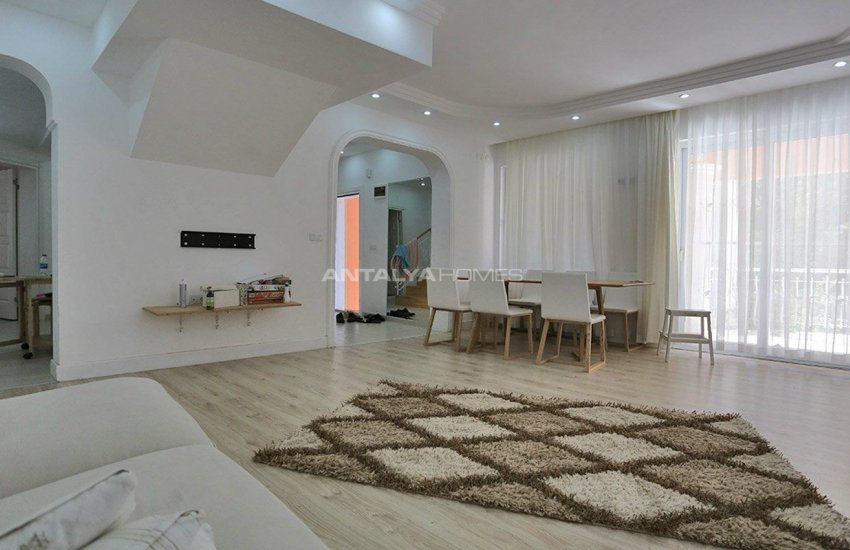 Detacted Villas with Private Garden and Car Parks in Antalya 19