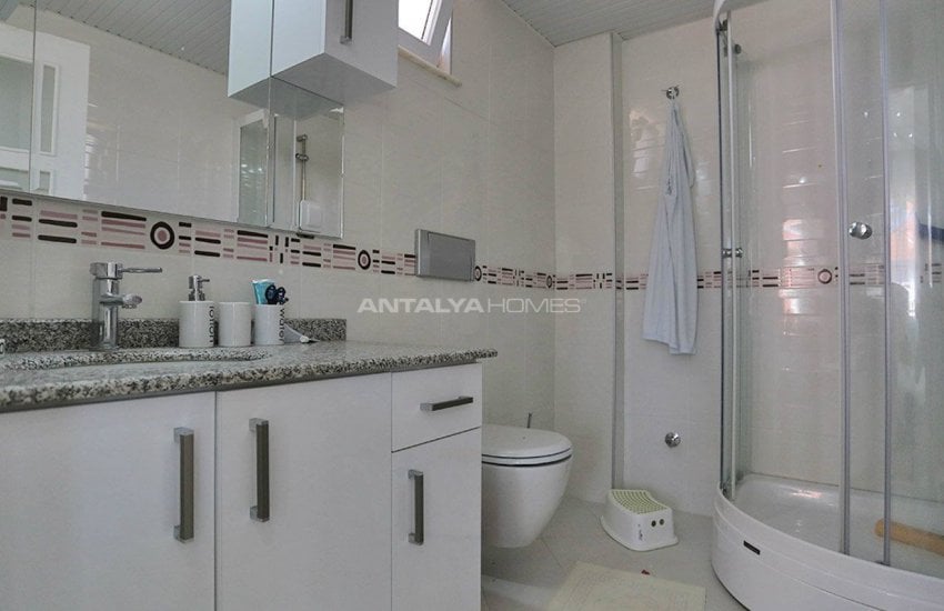 Detacted Villas with Private Garden and Car Parks in Antalya 36