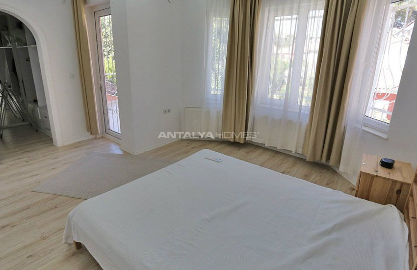 Detacted Villas with Private Garden and Car Parks in Antalya 24