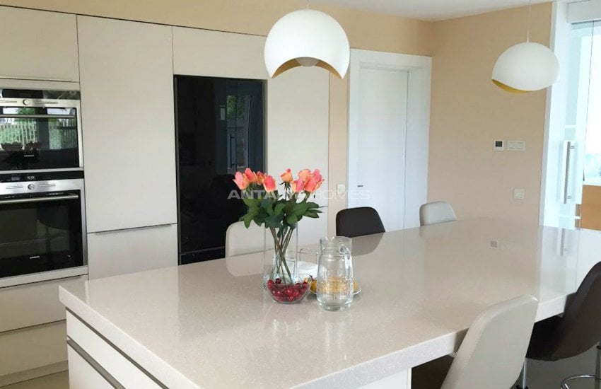 Sea View Villa 150 Mt to the Beach in Antalya 16