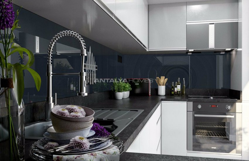 Luxury Central Villas with Sea and Castle Views in Alanya 17