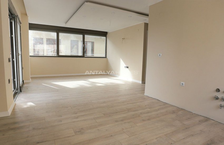 Güzeloba’da Tüm Olanaklara Yakın Kaliteli Daireler 11