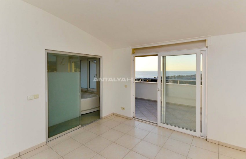 Spacious Real Estate in Alanya with Sea and Nature View 25
