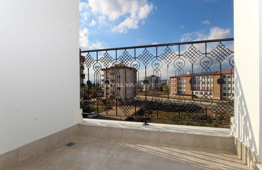 Neues Ganzes Gebäude In Der Nähe Von Allem In Kepez 35