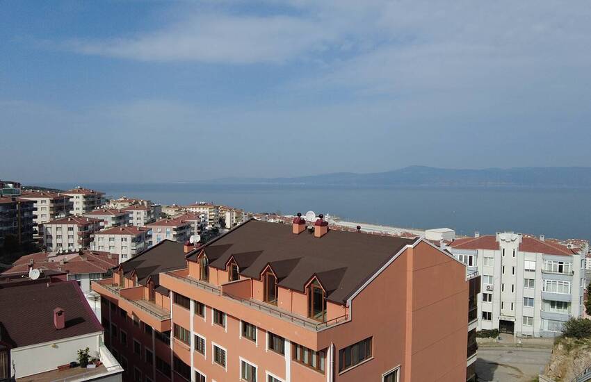 Bursa Mudanya'da Panoramik Deniz Manzaralı Modern Daireler