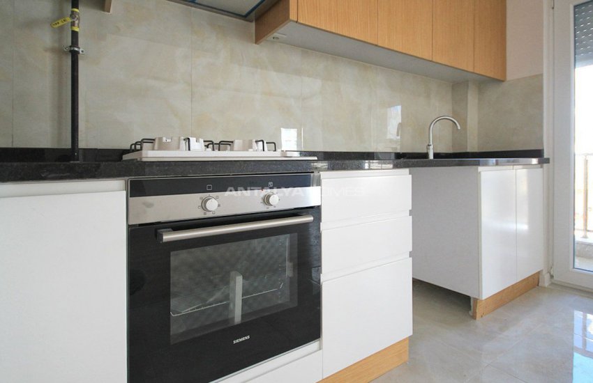 زمرد تاون فلتس 16