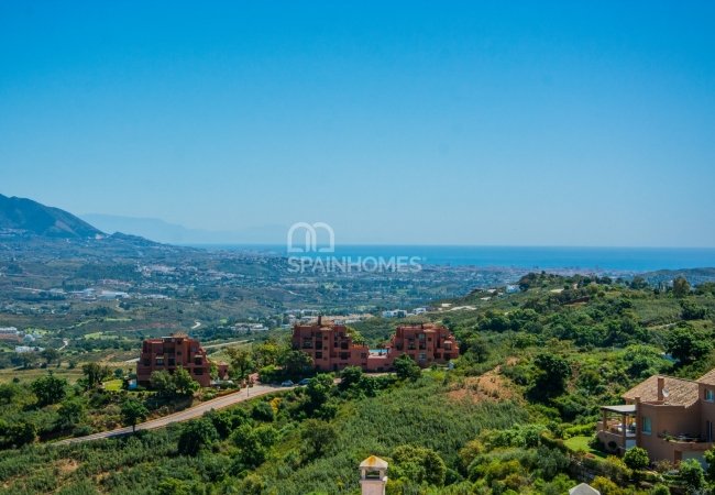 Prächtige Málaga Villa Ist Nah An Golf Club Und College In Marbella 13