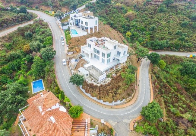 Prächtige Málaga Villa Ist Nah An Golf Club Und College In Marbella 8