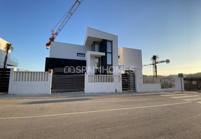 Amplias Villas Independientes Con Zonas De Estar Privadas En Málaga 10