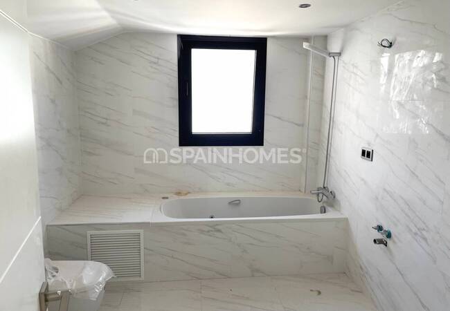 Luxueuses Villas Bien Situées À Benalmadena Costa Del Sol 14