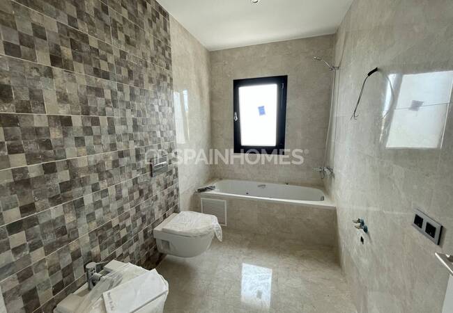 Luxueuses Villas Bien Situées À Benalmadena Costa Del Sol 40
