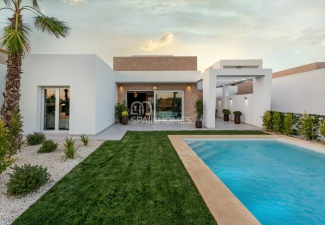 Algorfa'da Yüzme Havuzlu Kompleks İçinde Sıfır Villalar 11