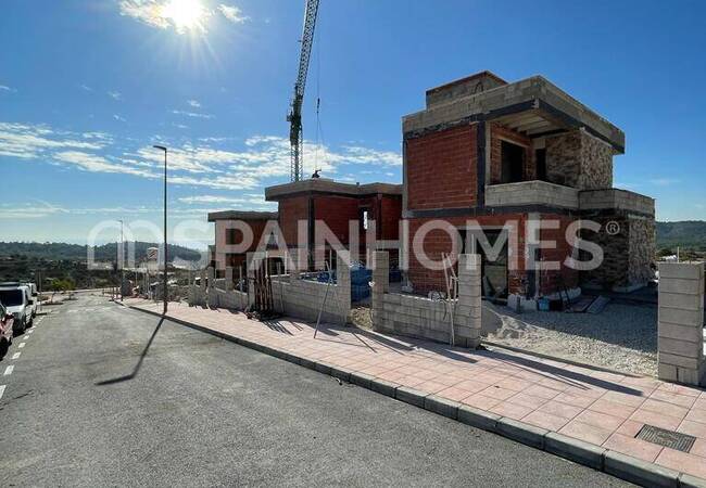 Отдельные Виллы с Просторными Интерьерами в Финестрате 65