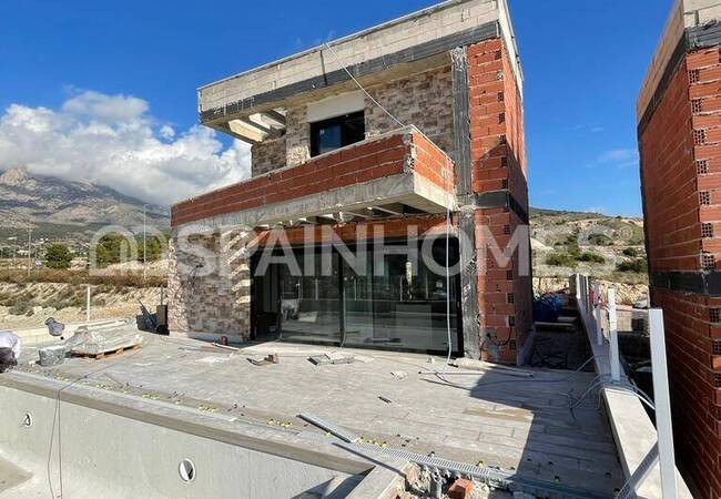 Отдельные Виллы с Просторными Интерьерами в Финестрате 69