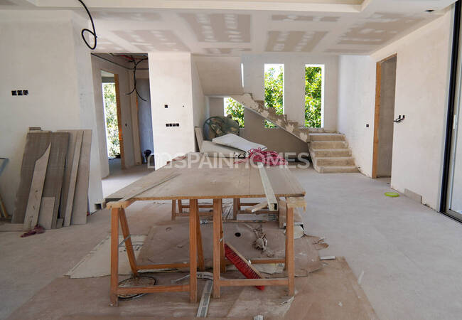 Moraira'da Eşsiz Deniz Manzaralı ve Lüks Tasarımlı Villa 23