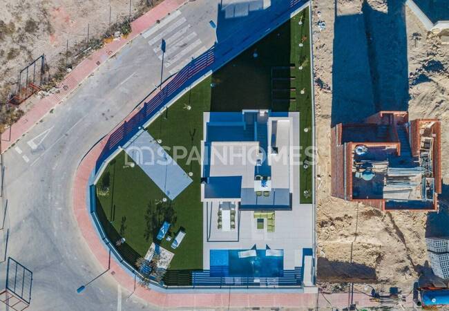 Villas Near City Center and the Beach in Mutxamel Alicante 22