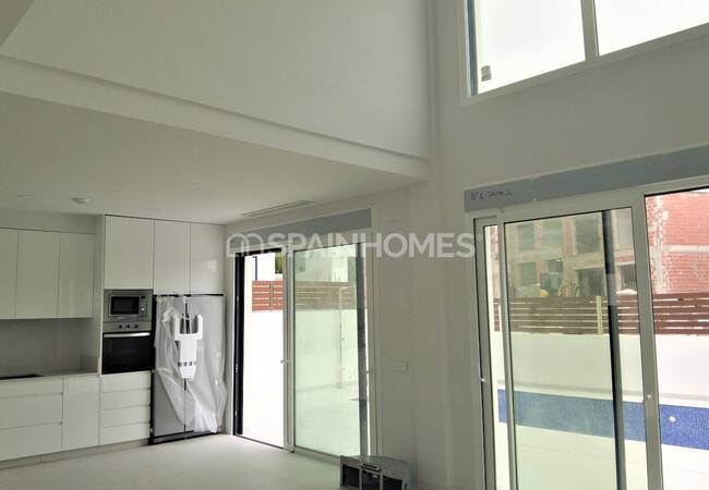 Luxury Villas Close to the Beach in Villajoyosa Alicante 40