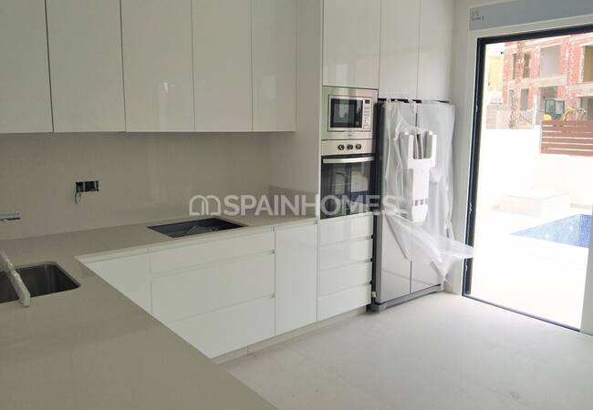 Luxury Villas Close to the Beach in Villajoyosa Alicante 43