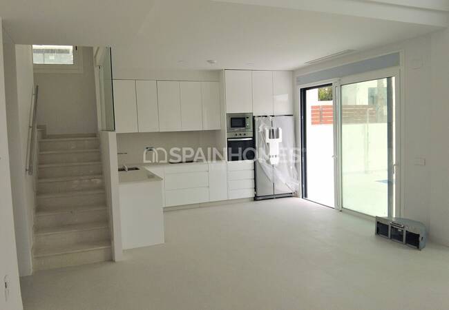 Luxury Villas Close to the Beach in Villajoyosa Alicante 39