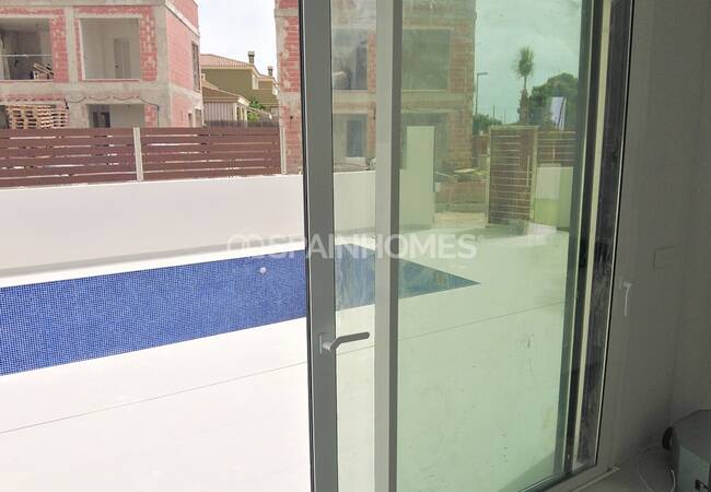 Luxury Villas Close to the Beach in Villajoyosa Alicante 45