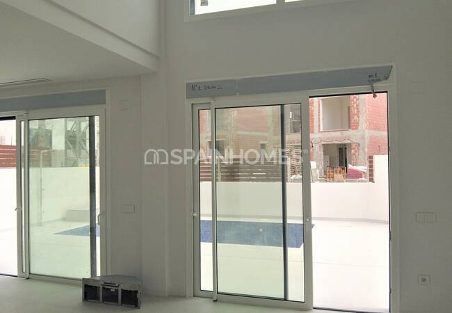 Luxury Villas Close to the Beach in Villajoyosa Alicante 41