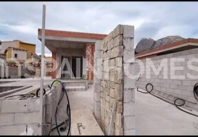 Spacious Detached Villas with Pool and Garden in Finestrat 21