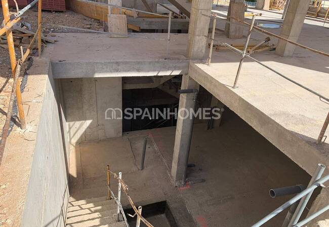 Finestrat'ta Plaja ve Şehre 5 Km Mesafede Lüks Villalar 36